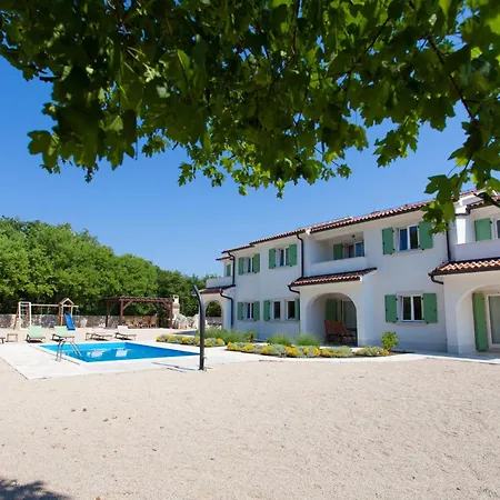 Casa de Férias Adria Dobrinj